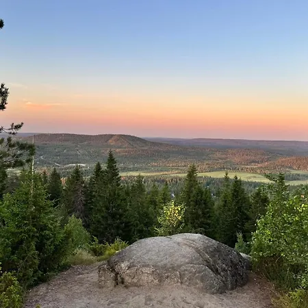 Naekoealahuoneisto 426 *