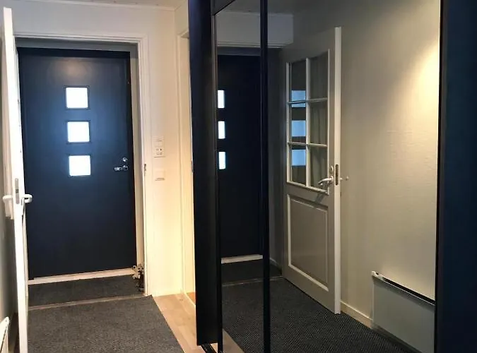 Naekoealahuoneisto 426 Syöte